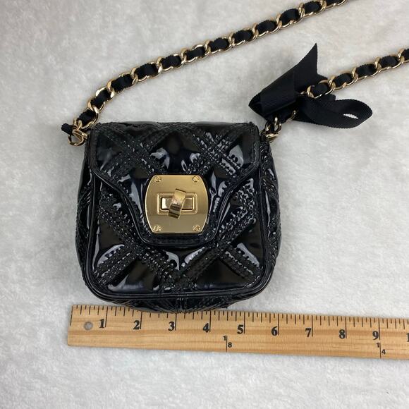 Talbots Black Quilted Leather Crossbody Bag Gold Chain Strap Bow Patent Finish - Picture 7 of 9